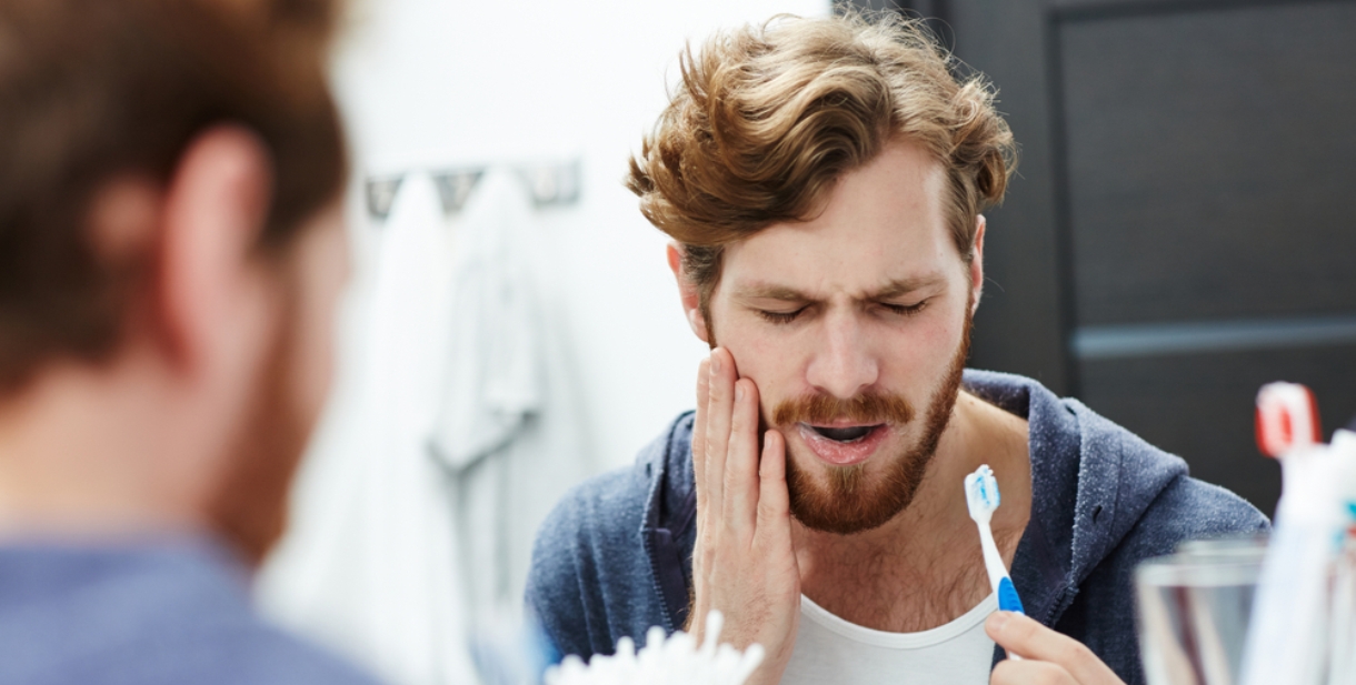 Yüzdeki şiddetli ağrıya dikkat