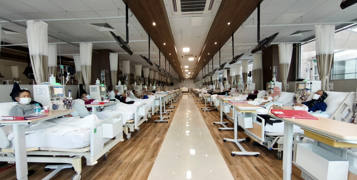 Böbrek hastaları için hatalı beslenme ve fazla sıvı tüketimi büyük tehdit