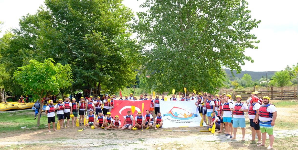 Karabörk Gençleri Dağada Buluştu